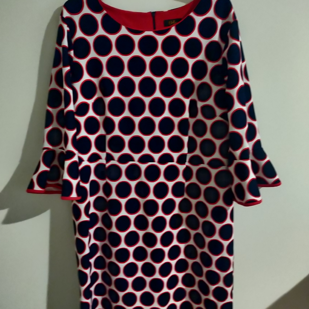 Chic Black, Red and White Circle Pattern 3/4 Sleeve Dress